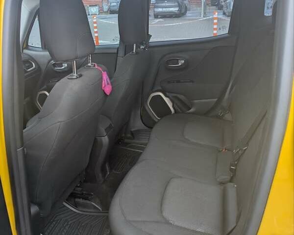 Желтый Джип Ренегат, объемом двигателя 2.36 л и пробегом 123 тыс. км за 14100 $, фото 14 на Automoto.ua