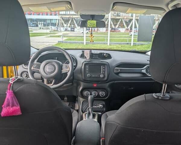 Желтый Джип Ренегат, объемом двигателя 2.36 л и пробегом 123 тыс. км за 14100 $, фото 18 на Automoto.ua