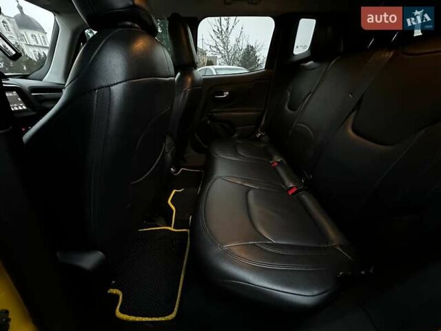 Желтый Джип Ренегат, объемом двигателя 2.36 л и пробегом 112 тыс. км за 14000 $, фото 14 на Automoto.ua