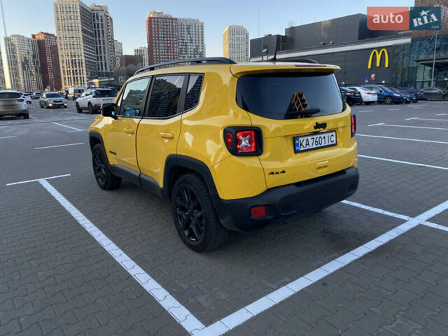Желтый Джип Ренегат, объемом двигателя 2.36 л и пробегом 88 тыс. км за 13599 $, фото 3 на Automoto.ua