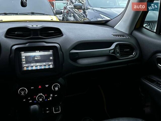 Желтый Джип Ренегат, объемом двигателя 2.36 л и пробегом 112 тыс. км за 14000 $, фото 22 на Automoto.ua