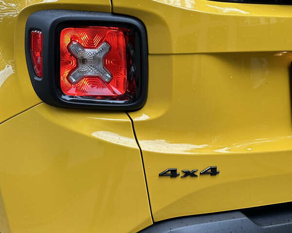 Джип Ренегат 2018 у Києві на Automoto.ua Жовтий Джип Ренегат, об'ємом двигуна 2.36 л та пробігом 75 тис. км за 14900 $, фото 6 на Automoto.ua