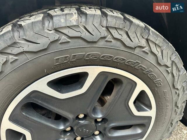 Сірий Джип Ренегат, об'ємом двигуна 2.36 л та пробігом 91 тис. км за 14000 $, фото 15 на Automoto.ua