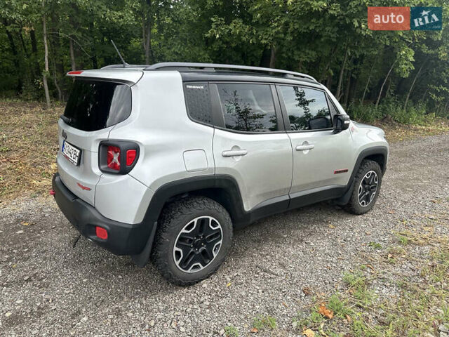 Сірий Джип Ренегат, об'ємом двигуна 2.36 л та пробігом 91 тис. км за 14000 $, фото 3 на Automoto.ua