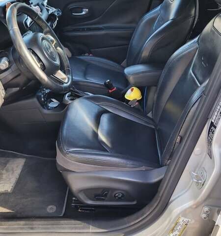 Сірий Джип Ренегат, об'ємом двигуна 2.36 л та пробігом 93 тис. км за 14000 $, фото 12 на Automoto.ua