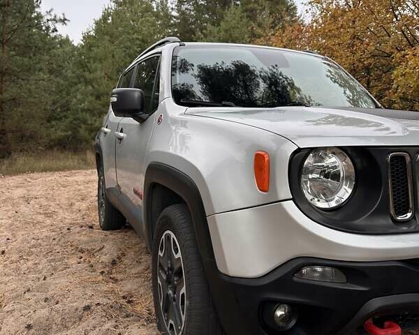 Сірий Джип Ренегат, об'ємом двигуна 2.36 л та пробігом 199 тис. км за 11900 $, фото 1 на Automoto.ua