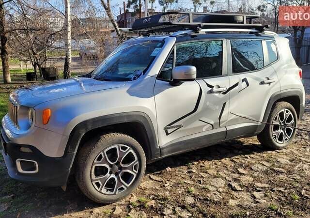 Сірий Джип Ренегат, об'ємом двигуна 2.36 л та пробігом 93 тис. км за 14000 $, фото 4 на Automoto.ua