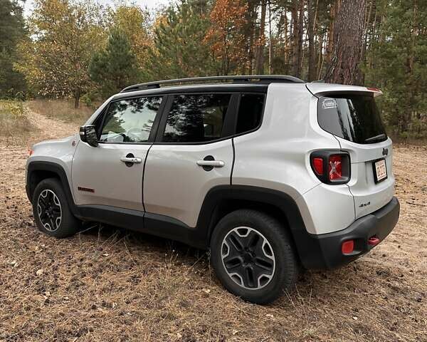 Сірий Джип Ренегат, об'ємом двигуна 2.36 л та пробігом 199 тис. км за 11900 $, фото 5 на Automoto.ua