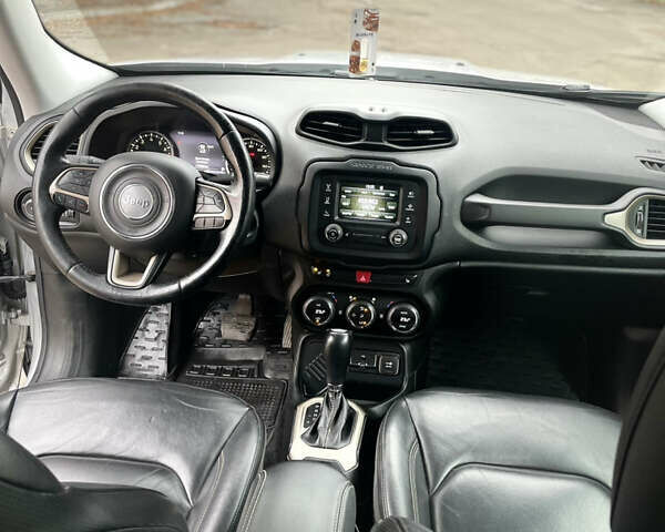 Серый Джип Ренегат, объемом двигателя 2.4 л и пробегом 174 тыс. км за 11400 $, фото 23 на Automoto.ua