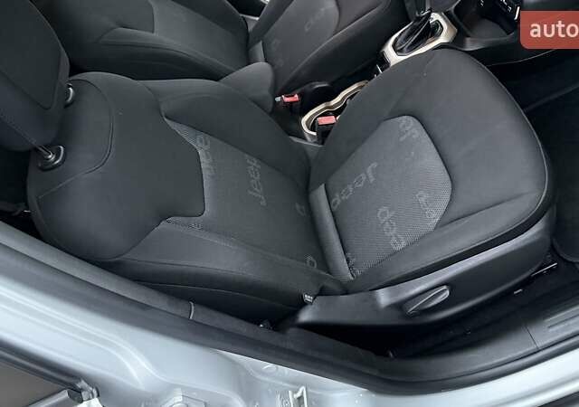 Серый Джип Ренегат, объемом двигателя 2.36 л и пробегом 153 тыс. км за 12499 $, фото 35 на Automoto.ua