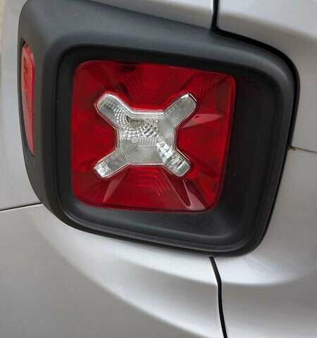 Серый Джип Ренегат, объемом двигателя 2.36 л и пробегом 190 тыс. км за 13500 $, фото 9 на Automoto.ua