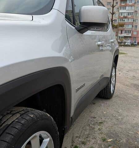 Серый Джип Ренегат, объемом двигателя 2.36 л и пробегом 190 тыс. км за 13500 $, фото 11 на Automoto.ua