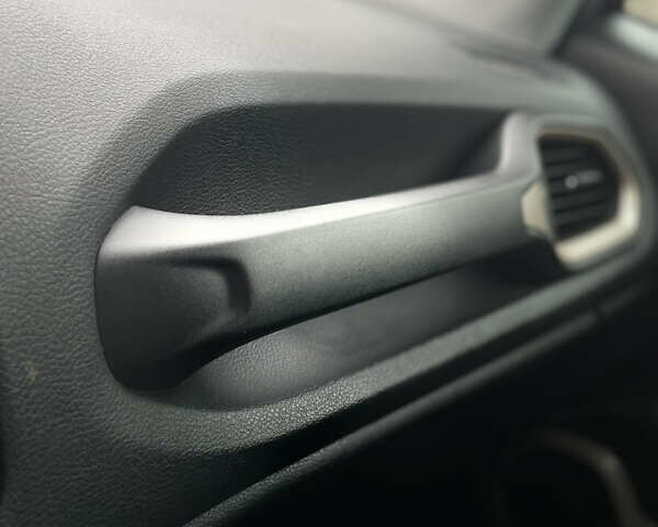 Серый Джип Ренегат, объемом двигателя 2.4 л и пробегом 174 тыс. км за 11400 $, фото 14 на Automoto.ua