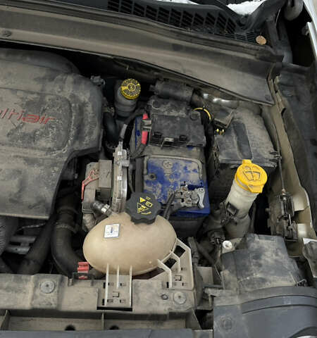 Серый Джип Ренегат, объемом двигателя 2.36 л и пробегом 190 тыс. км за 11000 $, фото 20 на Automoto.ua