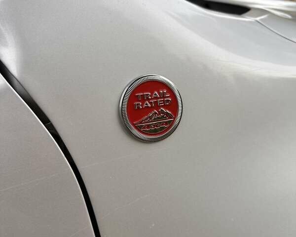 Сірий Джип Ренегат, об'ємом двигуна 2.36 л та пробігом 199 тис. км за 11900 $, фото 17 на Automoto.ua