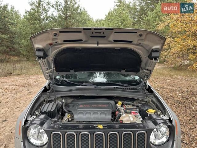 Сірий Джип Ренегат, об'ємом двигуна 2.36 л та пробігом 199 тис. км за 11900 $, фото 23 на Automoto.ua