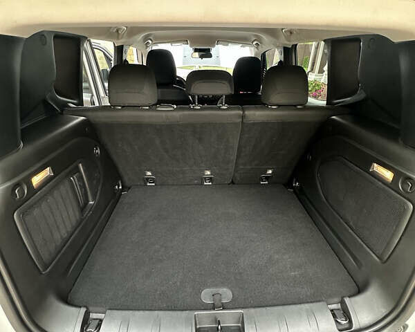 Сірий Джип Ренегат, об'ємом двигуна 2.36 л та пробігом 91 тис. км за 14000 $, фото 8 на Automoto.ua