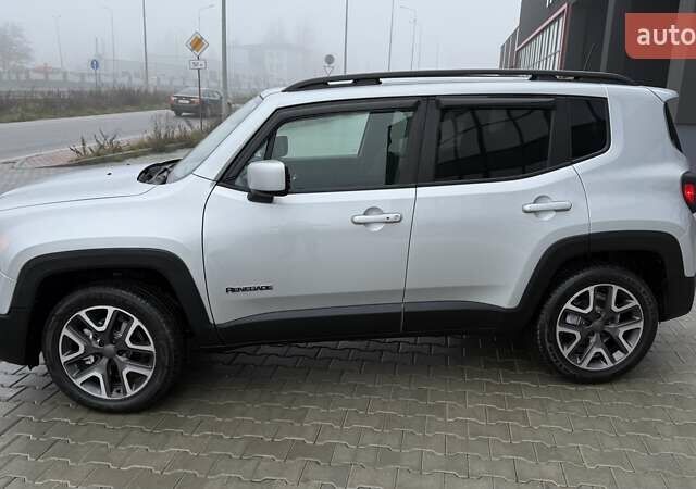 Серый Джип Ренегат, объемом двигателя 2.36 л и пробегом 153 тыс. км за 12499 $, фото 3 на Automoto.ua