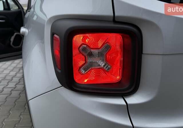 Серый Джип Ренегат, объемом двигателя 2.36 л и пробегом 153 тыс. км за 12499 $, фото 31 на Automoto.ua