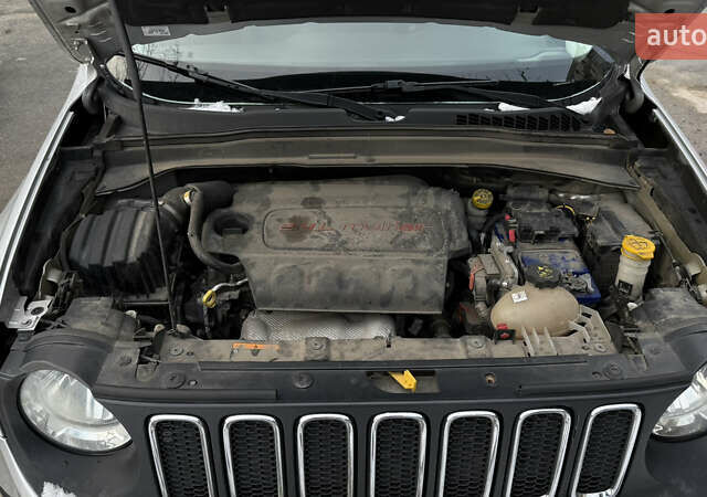 Серый Джип Ренегат, объемом двигателя 2.36 л и пробегом 190 тыс. км за 11000 $, фото 21 на Automoto.ua