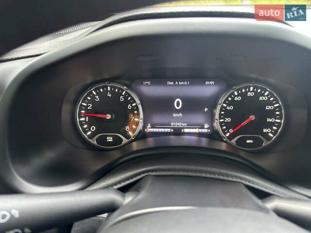 Сірий Джип Ренегат, об'ємом двигуна 2.36 л та пробігом 91 тис. км за 14000 $, фото 10 на Automoto.ua