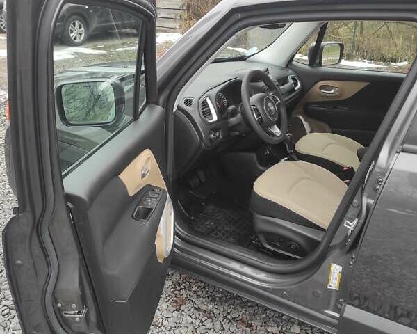 Серый Джип Ренегат, объемом двигателя 2.36 л и пробегом 67 тыс. км за 12600 $, фото 24 на Automoto.ua