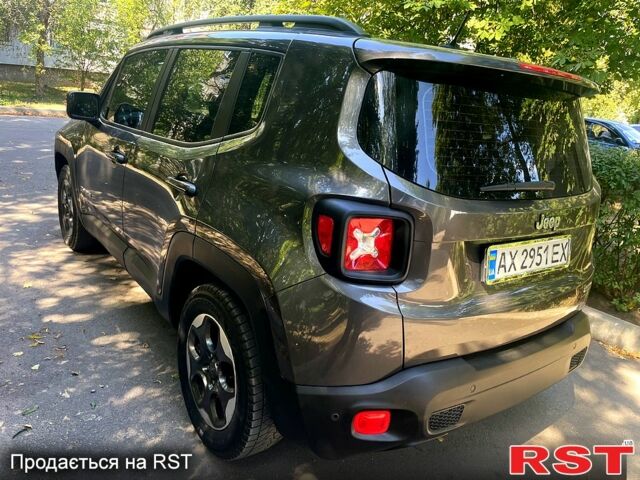 Серый Джип Ренегат, объемом двигателя 1.4 л и пробегом 68 тыс. км за 15900 $, фото 3 на Automoto.ua
