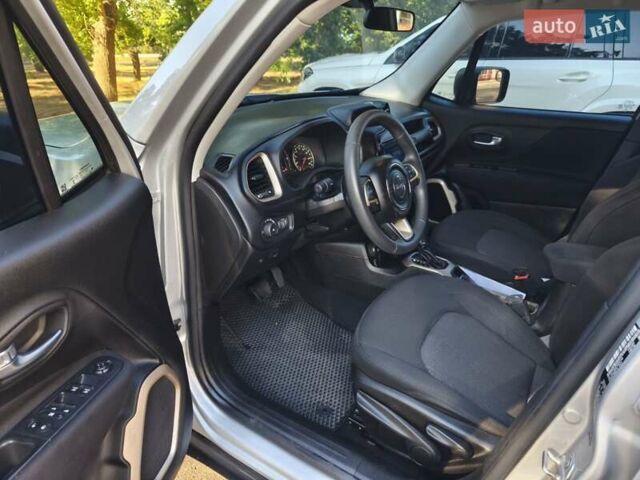 Серый Джип Ренегат, объемом двигателя 2.4 л и пробегом 168 тыс. км за 10900 $, фото 10 на Automoto.ua