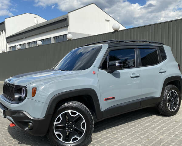 Серый Джип Ренегат, объемом двигателя 2.36 л и пробегом 201 тыс. км за 13800 $, фото 8 на Automoto.ua