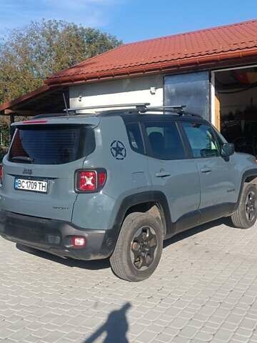 Сірий Джип Ренегат, об'ємом двигуна 2.36 л та пробігом 123 тис. км за 12700 $, фото 8 на Automoto.ua
