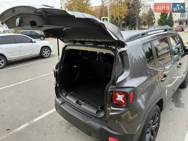 Сірий Джип Ренегат, об'ємом двигуна 2.36 л та пробігом 156 тис. км за 13200 $, фото 25 на Automoto.ua
