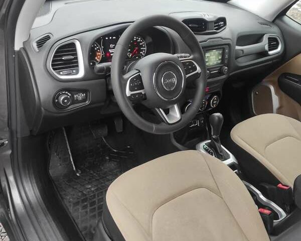 Серый Джип Ренегат, объемом двигателя 2.36 л и пробегом 67 тыс. км за 12600 $, фото 23 на Automoto.ua