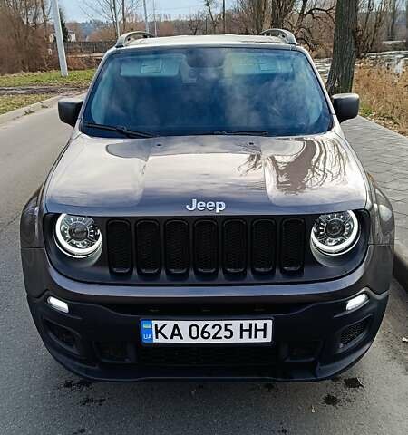 Серый Джип Ренегат, объемом двигателя 2.36 л и пробегом 97 тыс. км за 12000 $, фото 11 на Automoto.ua