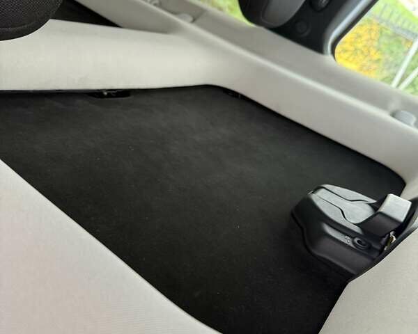 Сірий Джип Ренегат, об'ємом двигуна 2.36 л та пробігом 156 тис. км за 13200 $, фото 33 на Automoto.ua