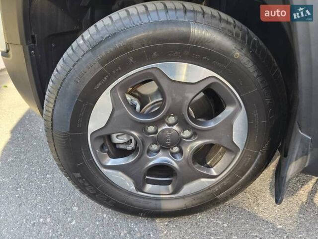 Серый Джип Ренегат, объемом двигателя 2.4 л и пробегом 168 тыс. км за 10900 $, фото 26 на Automoto.ua