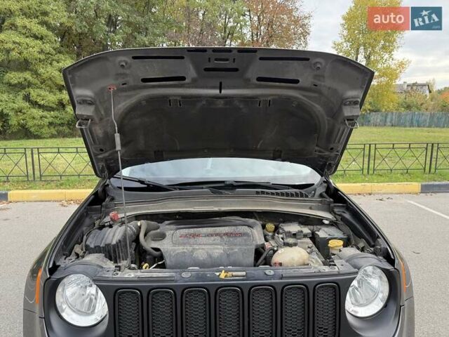 Сірий Джип Ренегат, об'ємом двигуна 2.36 л та пробігом 156 тис. км за 13200 $, фото 38 на Automoto.ua