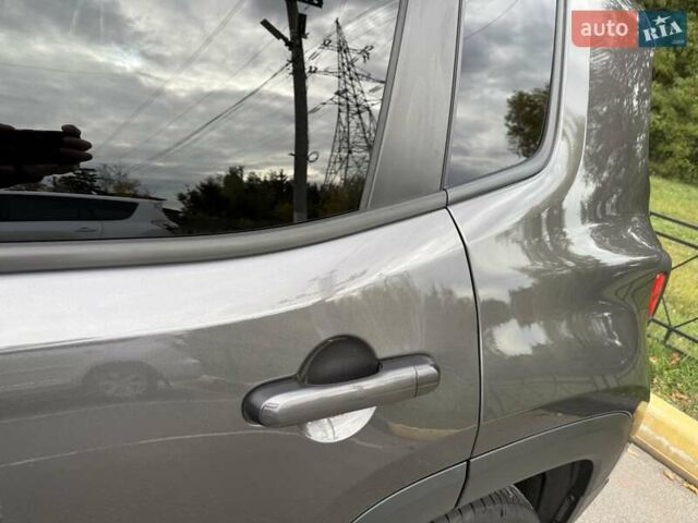 Сірий Джип Ренегат, об'ємом двигуна 2.36 л та пробігом 156 тис. км за 13200 $, фото 19 на Automoto.ua