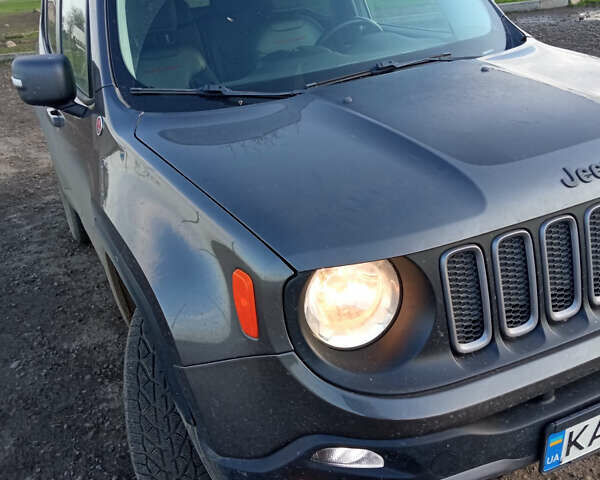 Сірий Джип Ренегат, об'ємом двигуна 2.36 л та пробігом 115 тис. км за 14700 $, фото 5 на Automoto.ua