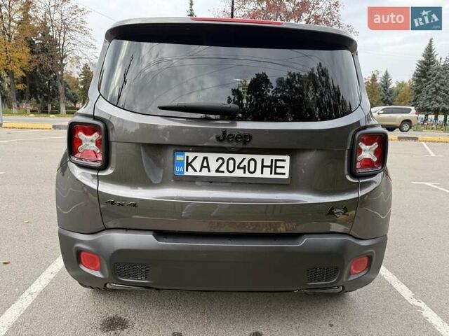Сірий Джип Ренегат, об'ємом двигуна 2.36 л та пробігом 156 тис. км за 13200 $, фото 5 на Automoto.ua