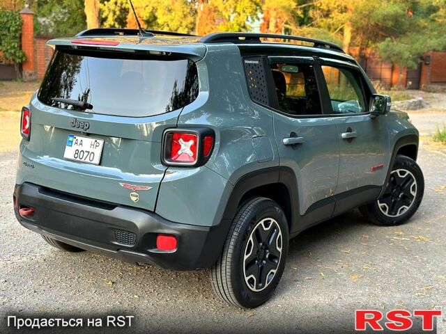 Серый Джип Ренегат, объемом двигателя 2.4 л и пробегом 150 тыс. км за 14800 $, фото 3 на Automoto.ua