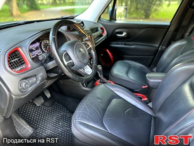 Серый Джип Ренегат, объемом двигателя 2.4 л и пробегом 150 тыс. км за 14800 $, фото 4 на Automoto.ua