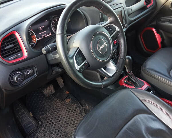 Сірий Джип Ренегат, об'ємом двигуна 2.36 л та пробігом 115 тис. км за 14700 $, фото 8 на Automoto.ua