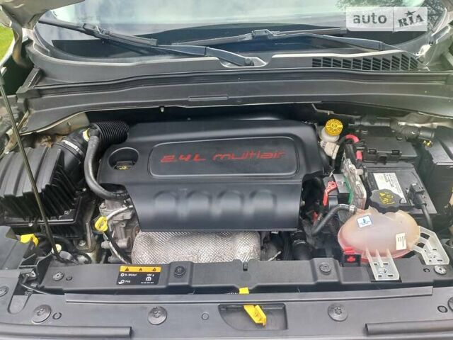 Сірий Джип Ренегат, об'ємом двигуна 2.36 л та пробігом 131 тис. км за 14300 $, фото 31 на Automoto.ua