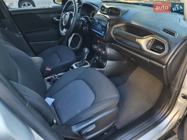 Серый Джип Ренегат, объемом двигателя 2.4 л и пробегом 168 тыс. км за 10900 $, фото 14 на Automoto.ua