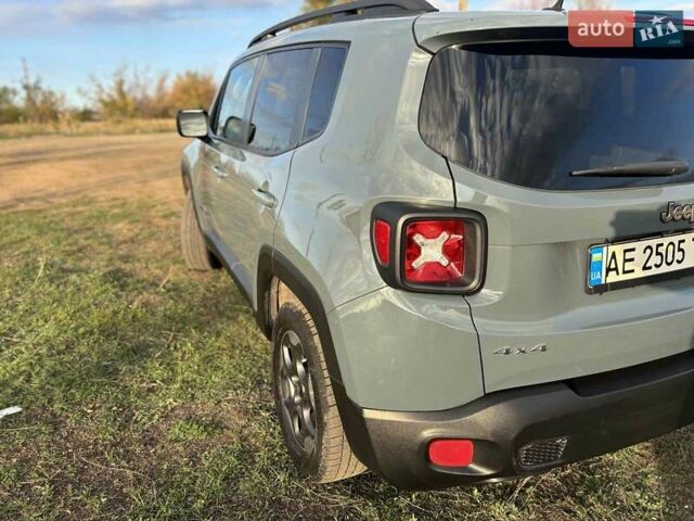 Джип Ренегат 2016 в Кривом Роге на Automoto.ua Серый Джип Ренегат, объемом двигателя 2.36 л и пробегом 146 тыс. км за 12850 $, фото 4 на Automoto.ua