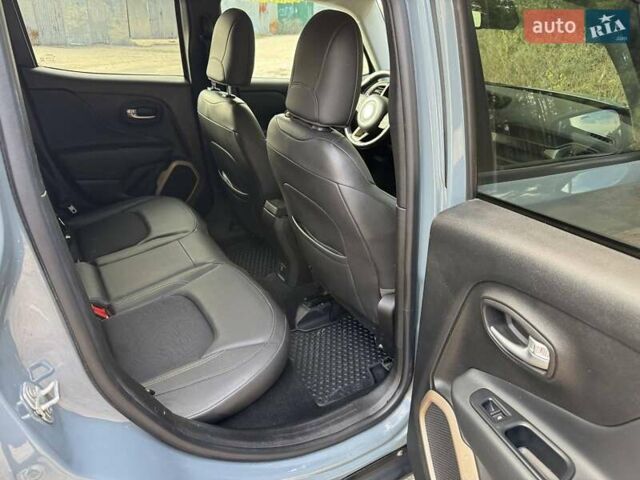 Серый Джип Ренегат, объемом двигателя 2.36 л и пробегом 72 тыс. км за 15334 $, фото 10 на Automoto.ua