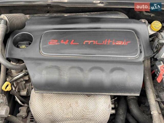 Серый Джип Ренегат, объемом двигателя 2.36 л и пробегом 233 тыс. км за 12900 $, фото 68 на Automoto.ua