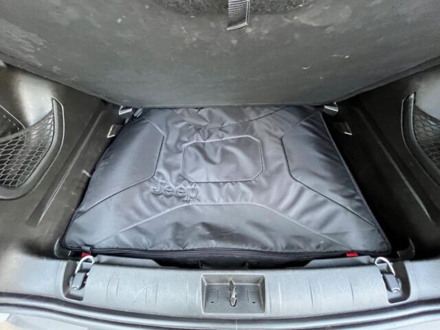 Серый Джип Ренегат, объемом двигателя 2.4 л и пробегом 106 тыс. км за 13490 $, фото 22 на Automoto.ua