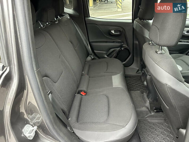 Сірий Джип Ренегат, об'ємом двигуна 2.36 л та пробігом 53 тис. км за 13200 $, фото 23 на Automoto.ua