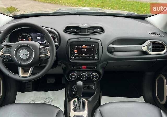 Джип Ренегат 2017 в Львове на Automoto.ua Серый Джип Ренегат, объемом двигателя 1.96 л и пробегом 80 тыс. км за 16900 $, фото 41 на Automoto.ua